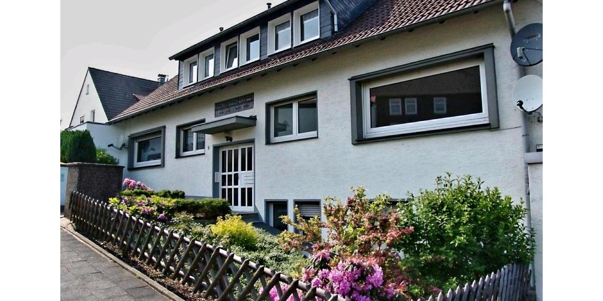 Etagenwohnung Remscheid Lüttringhausen - 3 Zimmer, 90 m&sup2;, 750&euro; | Angebot:25981072