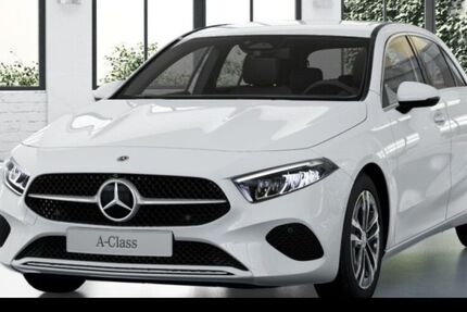 Mercedes-Benz A 180 9.900 km 32.990 &euro; Düsseldorf 40470