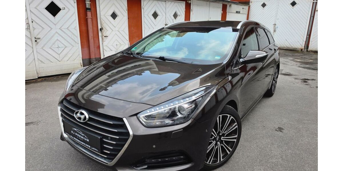 Hyundai i40 155.980 km 9.950 &euro; Wuppertal 42103