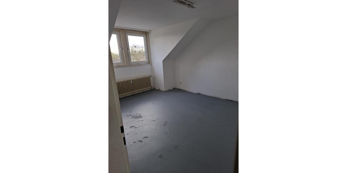 Dachgeschoßwohnung Gevelsberg - 3 Zimmer, 69 m&sup2;, 750&euro; | Angebot:25898933