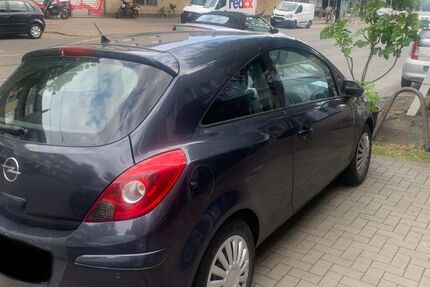 Opel Corsa 173.000 km 2.200 &euro; Düsseldorf 40215