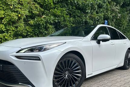 Toyota Mirai 73.900 km 14.990 &euro; Wuppertal 42281