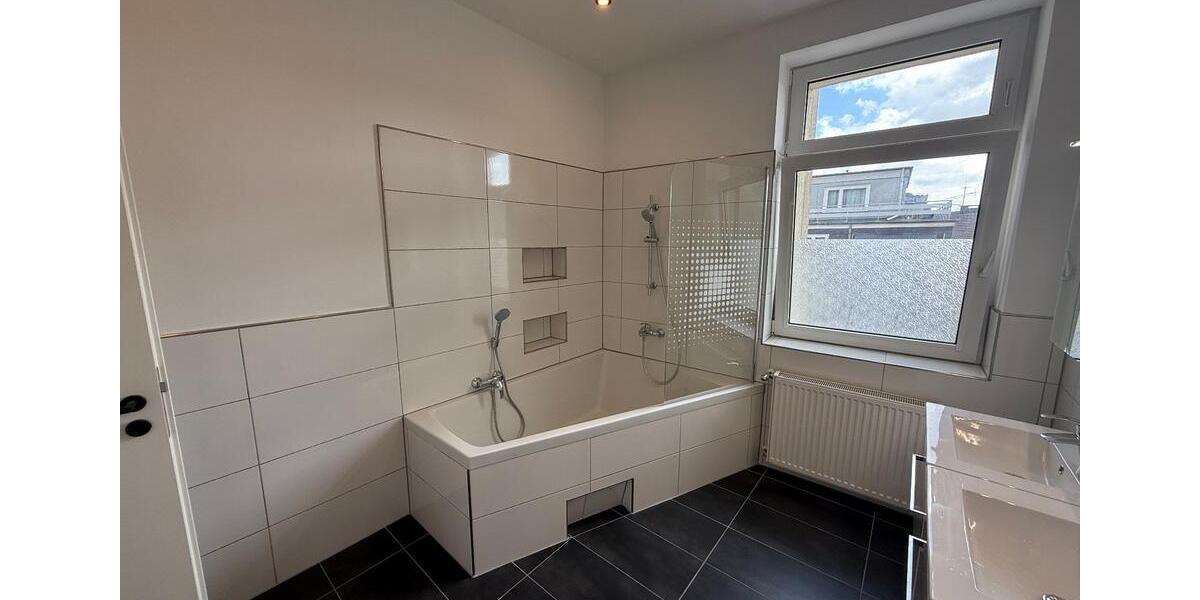 Etagenwohnung Wuppertal Gemarkung Barmen - 6 Zimmer, 132 m&sup2;, 251.000&euro; | Angebot:27514317