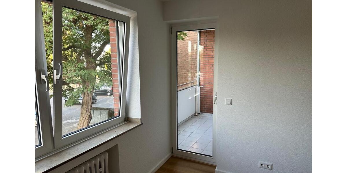 Etagenwohnung Düsseldorf Heerdt - 3 Zimmer, 70 m&sup2;, 1.200&euro; | Angebot:27577143