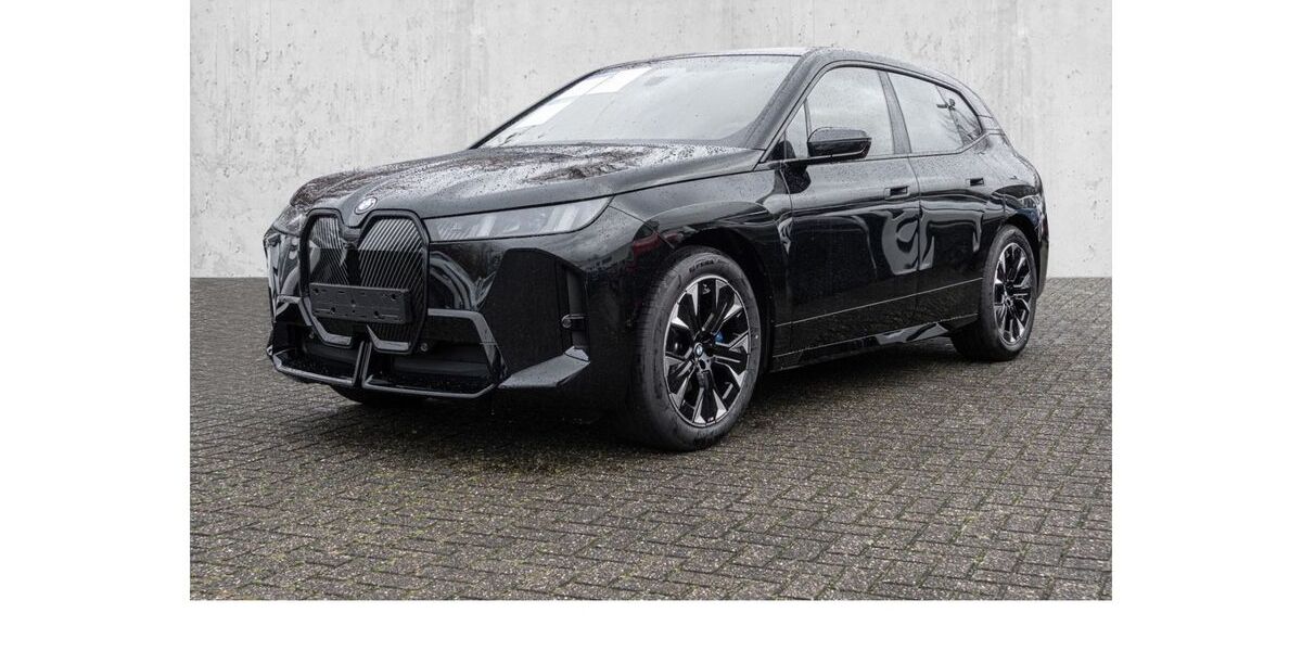 BMW iX 1.001 km 79.537 &euro; Hilden 40721