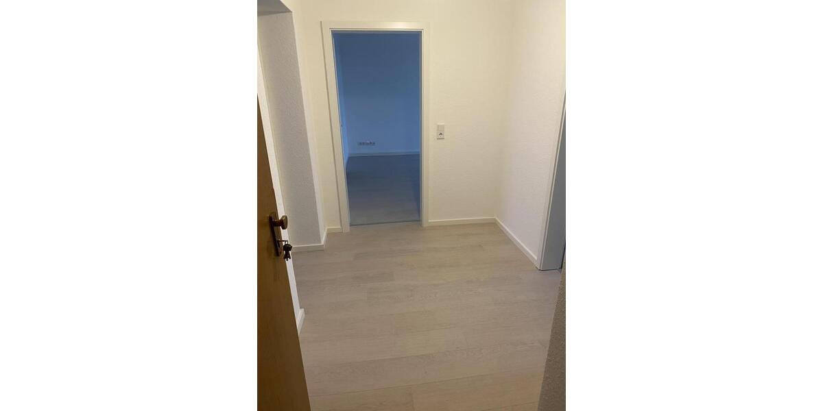 Etagenwohnung Wuppertal Gemarkung Barmen - 3 Zimmer, 80 m&sup2;, 679&euro; | Angebot:24573607