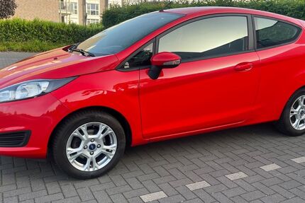 Ford Fiesta 104.800 km 4.499 &euro; Langenfeld 40764