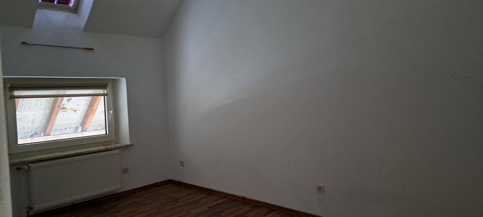 Etagenwohnung Wuppertal Dornap - 4 Zimmer, 102 m&sup2;, 840&euro; | Angebot:25933248