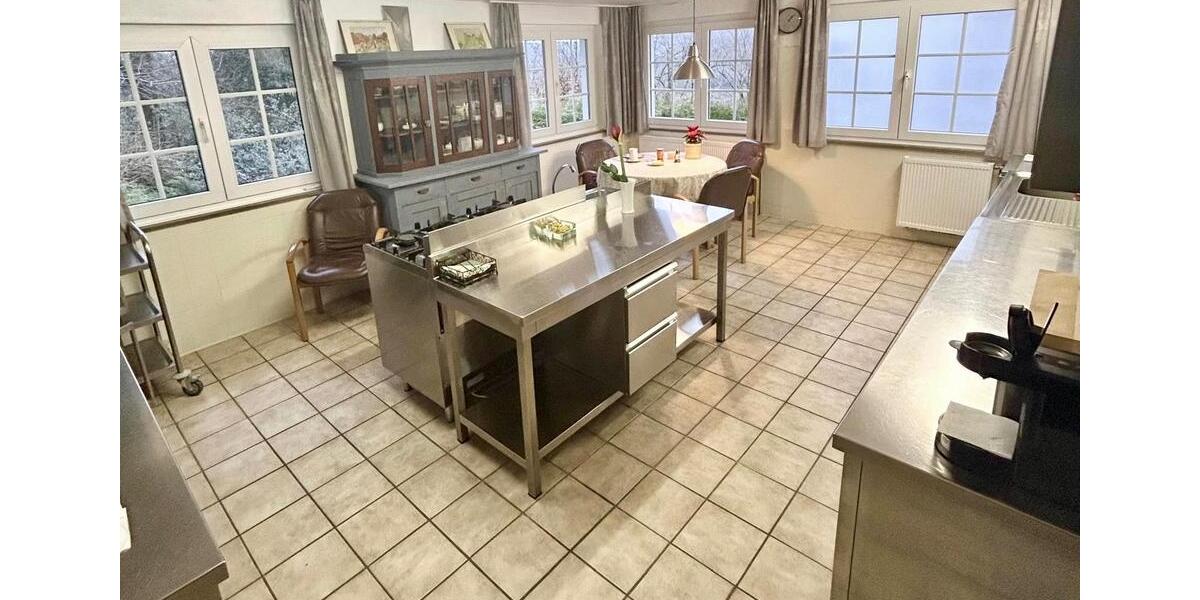 Einfamilienhaus Solingen Burg - 18 Zimmer, 550 m&sup2;, 790.000&euro; | Angebot:24754922