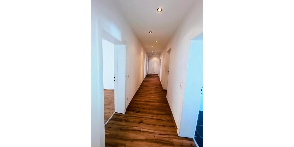 Etagenwohnung Hagen Hagen-Nord - 4 Zimmer, 125 m&sup2;, 875&euro; | Angebot:27536555