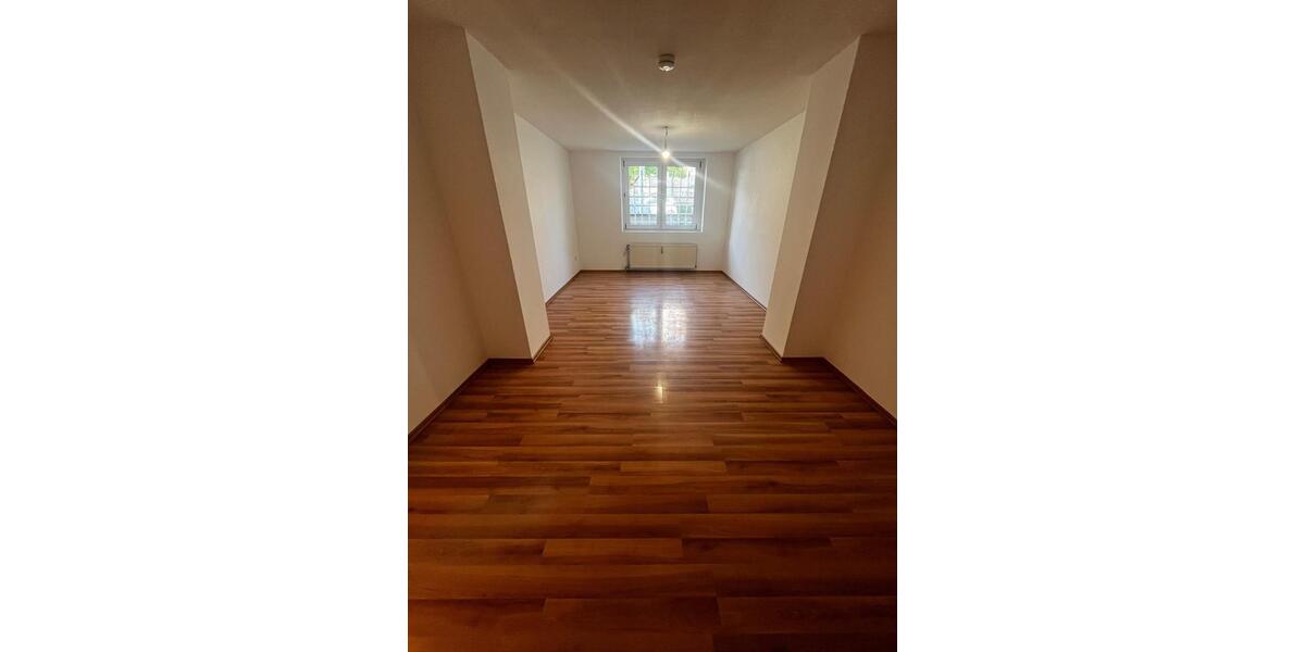 Etagenwohnung Solingen Aufderhöhe - 2 Zimmer, 79 m&sup2;, 890&euro; | Angebot:25903094