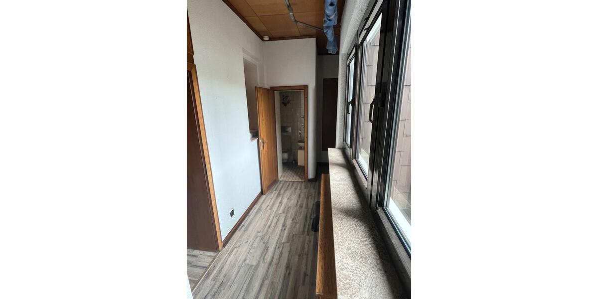 Etagenwohnung Duisburg Duisburg-Mitte - 3 Zimmer, 90 m&sup2;, 750&euro; | Angebot:25994215