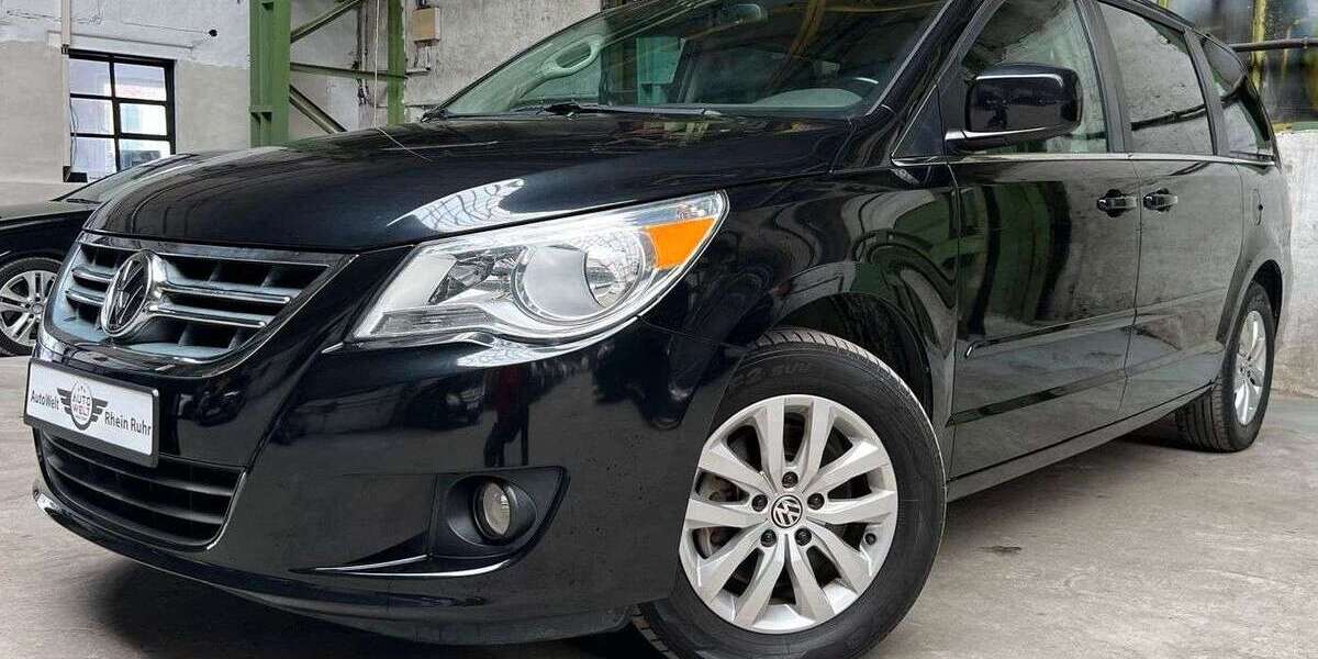 VW Routan 138.614 km 14.990 &euro; Witten 58454