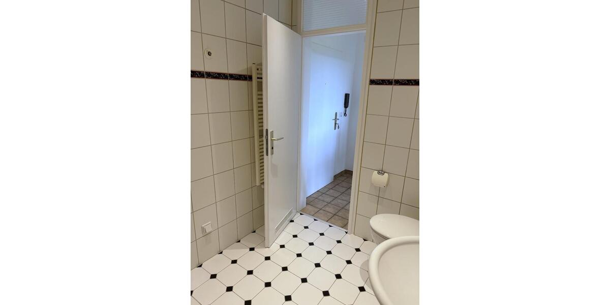 Etagenwohnung Wuppertal Gemarkung Elberfeld - 2 Zimmer, 67 m&sup2;, 150.000&euro; | Angebot:27189732