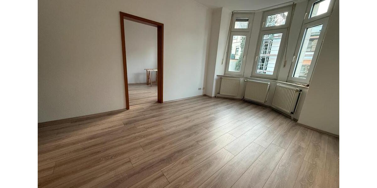 Etagenwohnung Solingen Central - 4 Zimmer, 83 m&sup2;, 1.000&euro; | Angebot:27551977