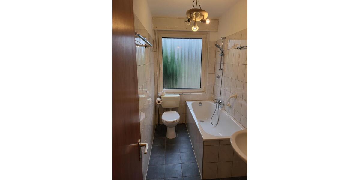 Etagenwohnung Essen Stadtbezirk III - 2 Zimmer, 65 m&sup2;, 460&euro; | Angebot:25538404