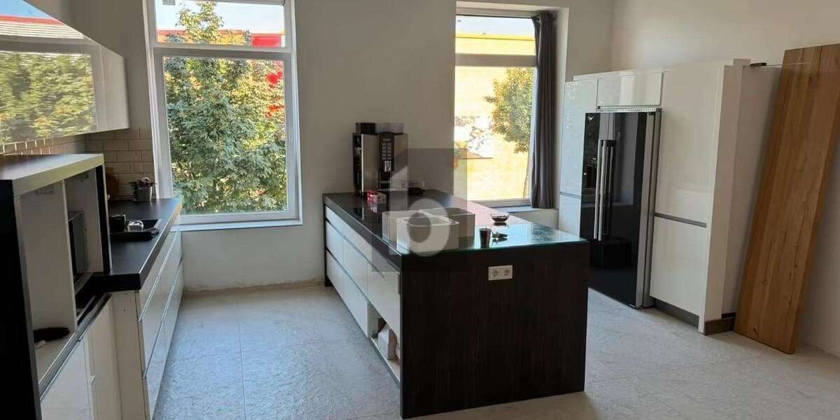 Einfamilienhaus Duisburg Laar - 25 Zimmer, 826 m&sup2;, 1.500.000&euro; | Angebot:27117006