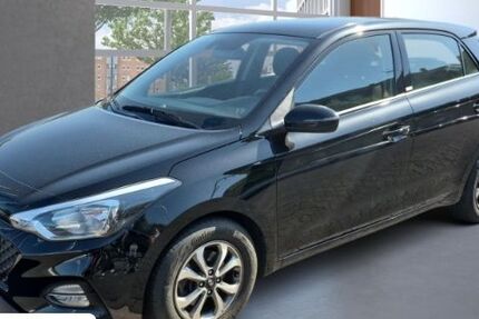Hyundai i20 71.165 km 11.990 &euro; Hattingen 45525