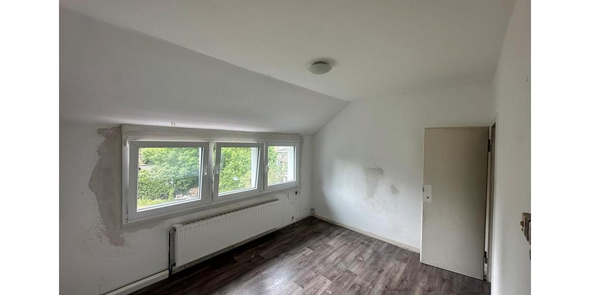 Dachgeschoßwohnung Remscheid - 3 Zimmer, 55 m&sup2;, 520&euro; | Angebot:27549180