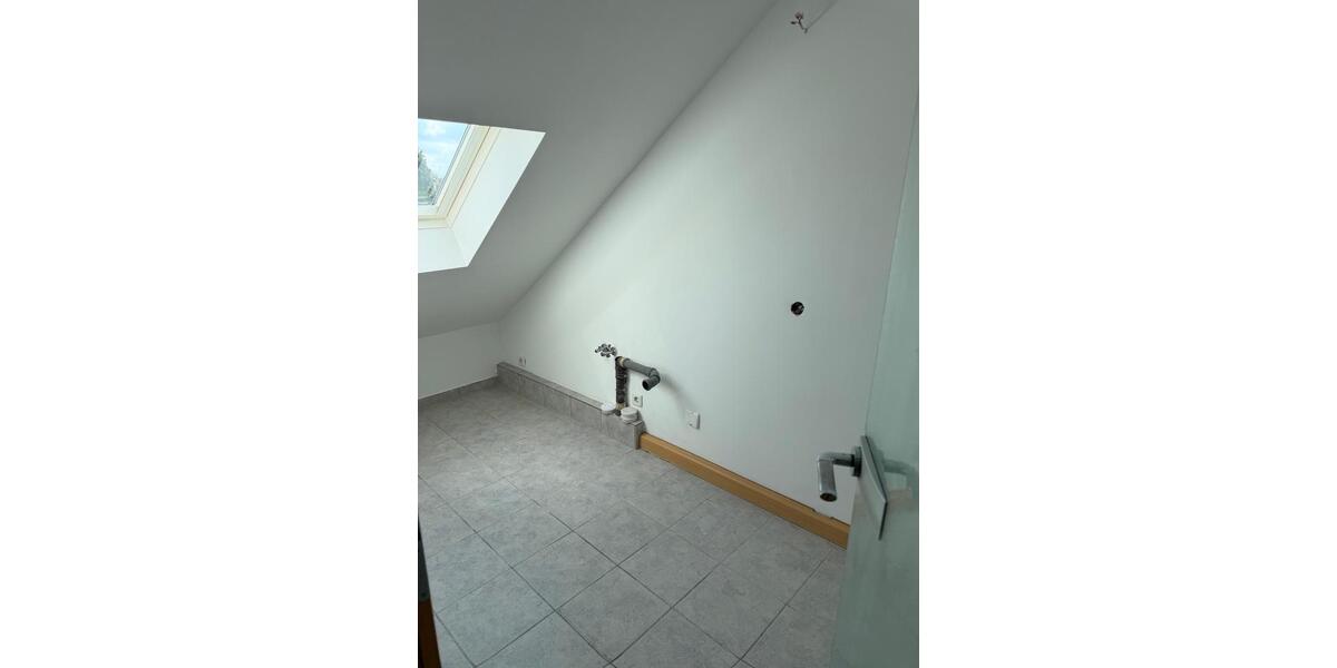 Dachgeschoßwohnung Haan - 3 Zimmer, 65 m&sup2;, 950&euro; | Angebot:25961182