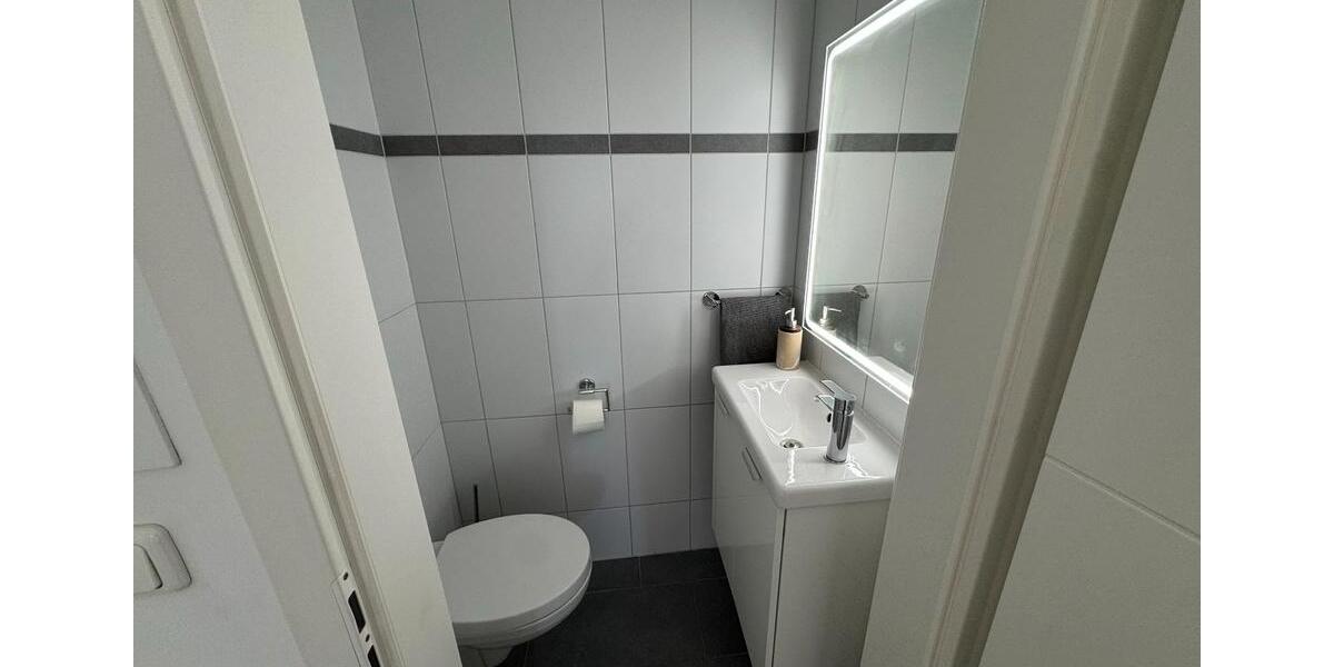 Dachgeschoßwohnung Oberhausen Alstaden - 3.5 Zimmer, 84 m&sup2;, 270.000&euro; | Angebot:27415984