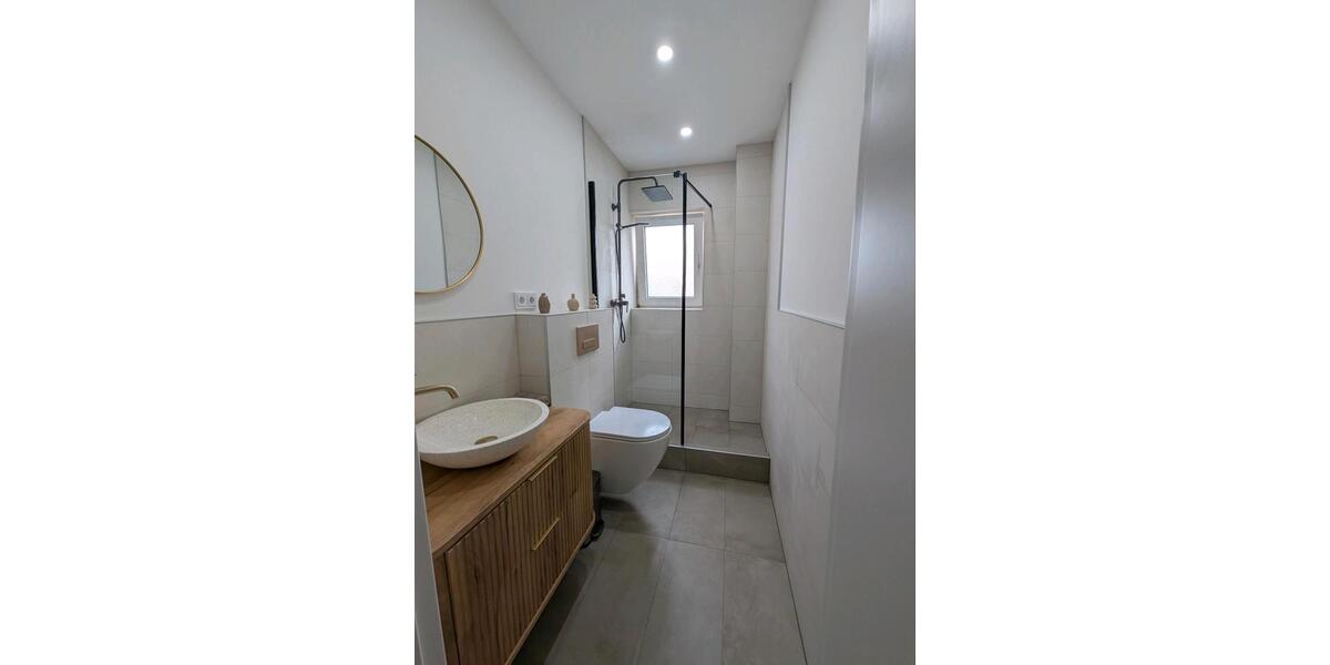 Etagenwohnung Düsseldorf Stadtbezirk 3 - 3 Zimmer, 68 m&sup2;, 1.950&euro; | Angebot:25657875