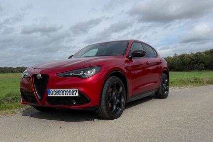 Alfa Romeo Stelvio 49.000 km 39.900 &euro; Oberhausen 46047
