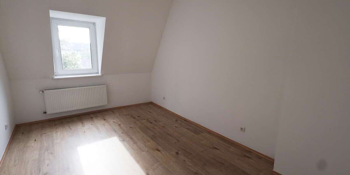 Etagenwohnung Remscheid Ehringhausen - 2 Zimmer, 42 m&sup2;, 400&euro; | Angebot:27163106