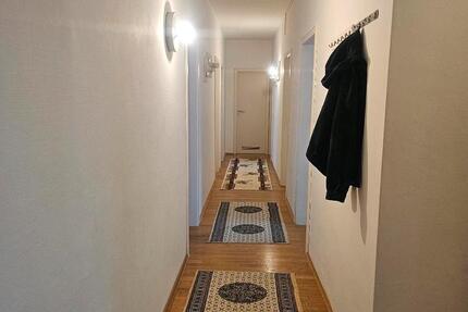 Wohnung Solingen - 6 Zimmer, 130 m&sup2;, 1.600&euro; | Angebot:25640100