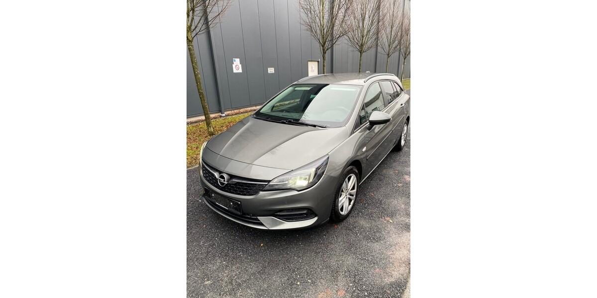 Opel Astra K Sports1.5CDTI/NAVI.VOLL-LED.PDC.ALU-A 117.000 km 5.990 &euro; Hilden 40721