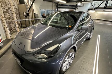Tesla Model Y 58.000 km 39.000 &euro; Düsseldorf 40470