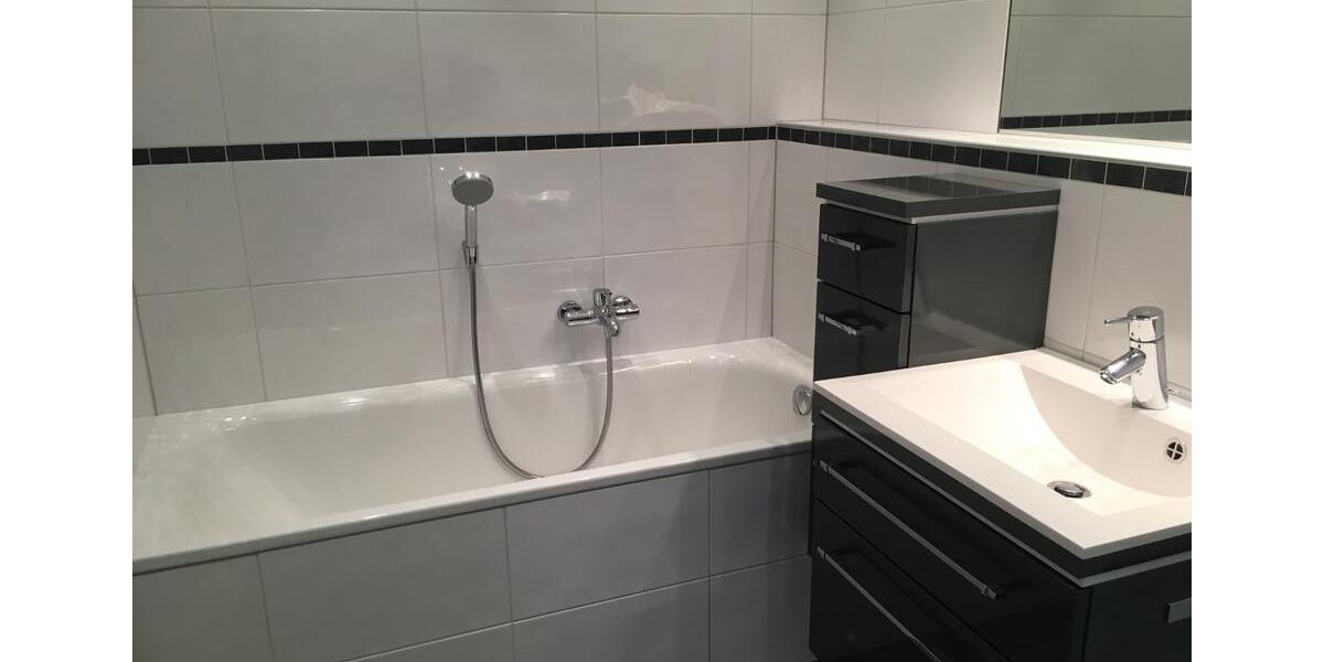 Dachgeschoßwohnung Haan - 2.5 Zimmer, 78 m&sup2;, 1.200&euro; | Angebot:25833787