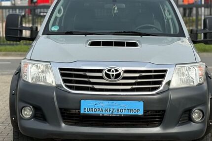 Toyota Hilux 154.000 km 19.999 &euro; Bottrop 46238