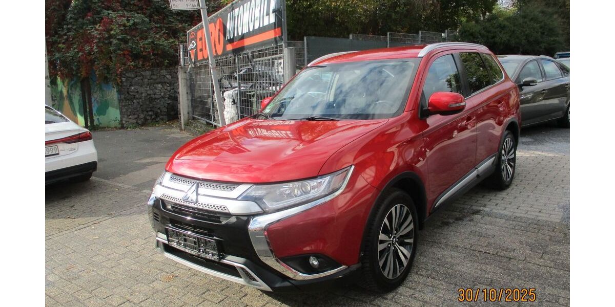 Mitsubishi Outlander 48.000 km 18.800 &euro; Oberhausen 46149