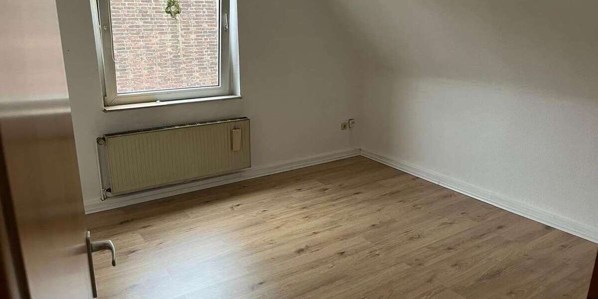 Etagenwohnung Oberhausen Schmachtendorf - 2 Zimmer, 43 m&sup2;, 390&euro; | Angebot:27214899