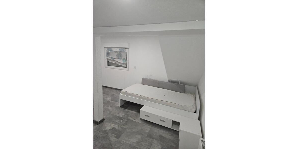 Einfamilienhaus Duisburg Rheinhausen - 10 Zimmer, 160 m&sup2;, 340.000&euro; | Angebot:24853905