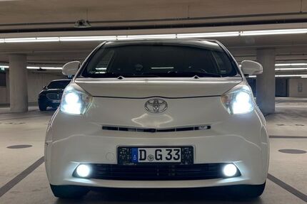 Toyota IQ 198.000 km 6.000 &euro; Düsseldorf 40476