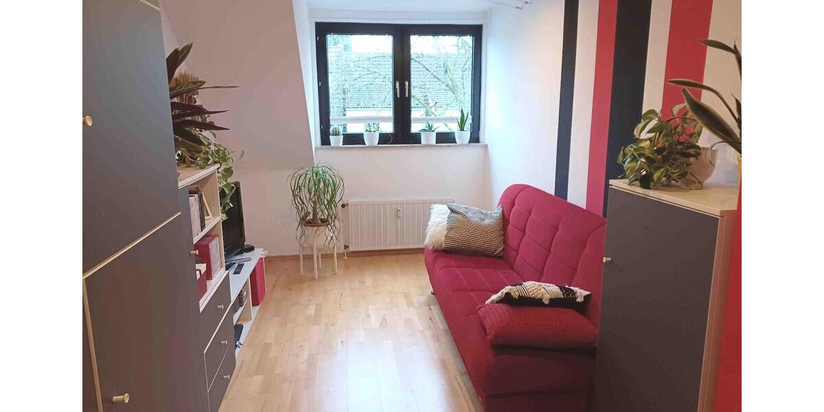 Dachgeschoßwohnung Essen Stadtbezirk V - 4.5 Zimmer, 92 m&sup2;, 210.000&euro; | Angebot:25238631