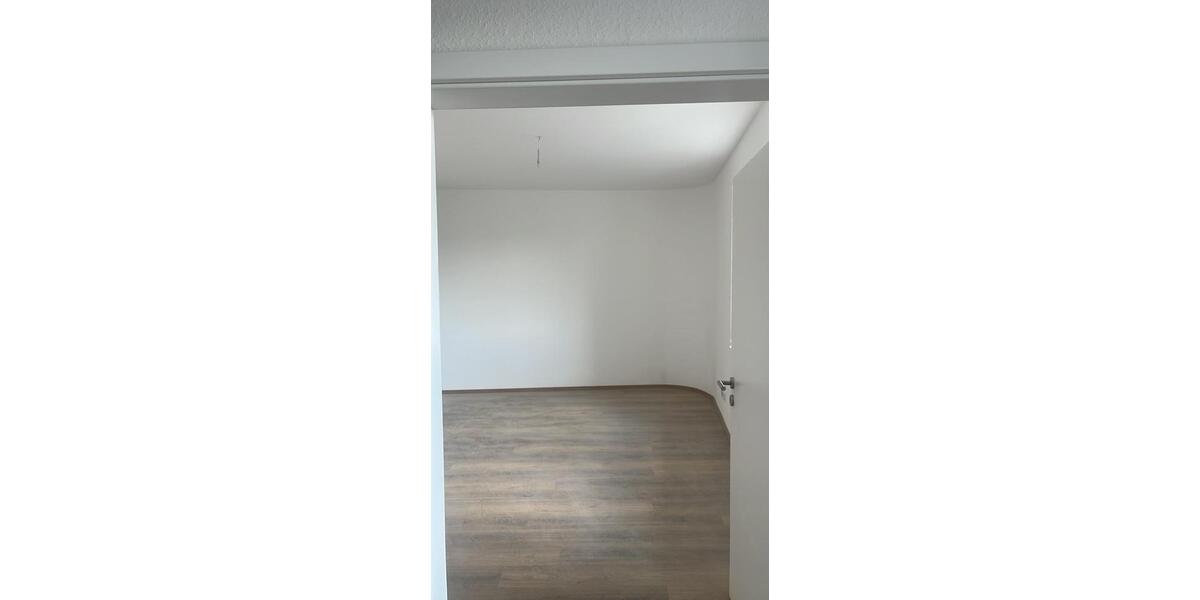 Etagenwohnung Wuppertal Elberfeld - 2 Zimmer, 74 m&sup2;, 950&euro; | Angebot:25377327