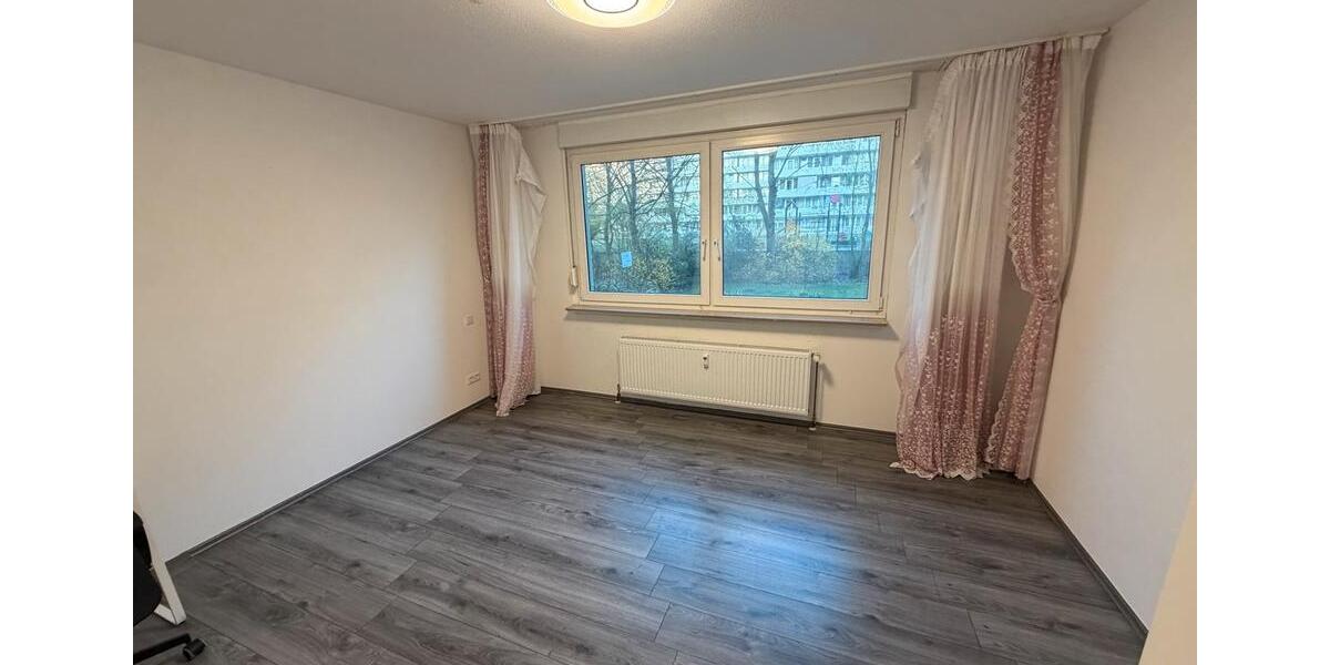 Erdgeschoßwohnung Ratingen Tiefenbroich - 3 Zimmer, 87 m&sup2;, 260.000&euro; | Angebot:27505494