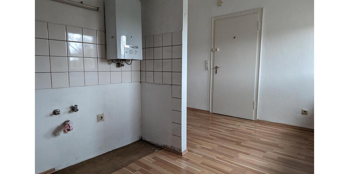 Dachgeschoßwohnung Duisburg Huckingen - 1.5 Zimmer, 30 m&sup2;, 330&euro; | Angebot:24224463