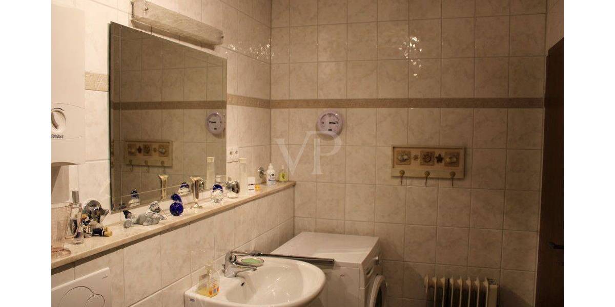 Etagenwohnung Velbert Mitte - 2 Zimmer, 60 m&sup2;, 550&euro; | Angebot:26805181