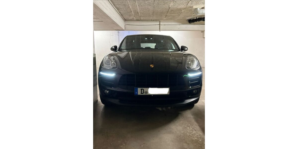 Porsche Macan 66.715 km 37.500 &euro; Düsseldorf 40597