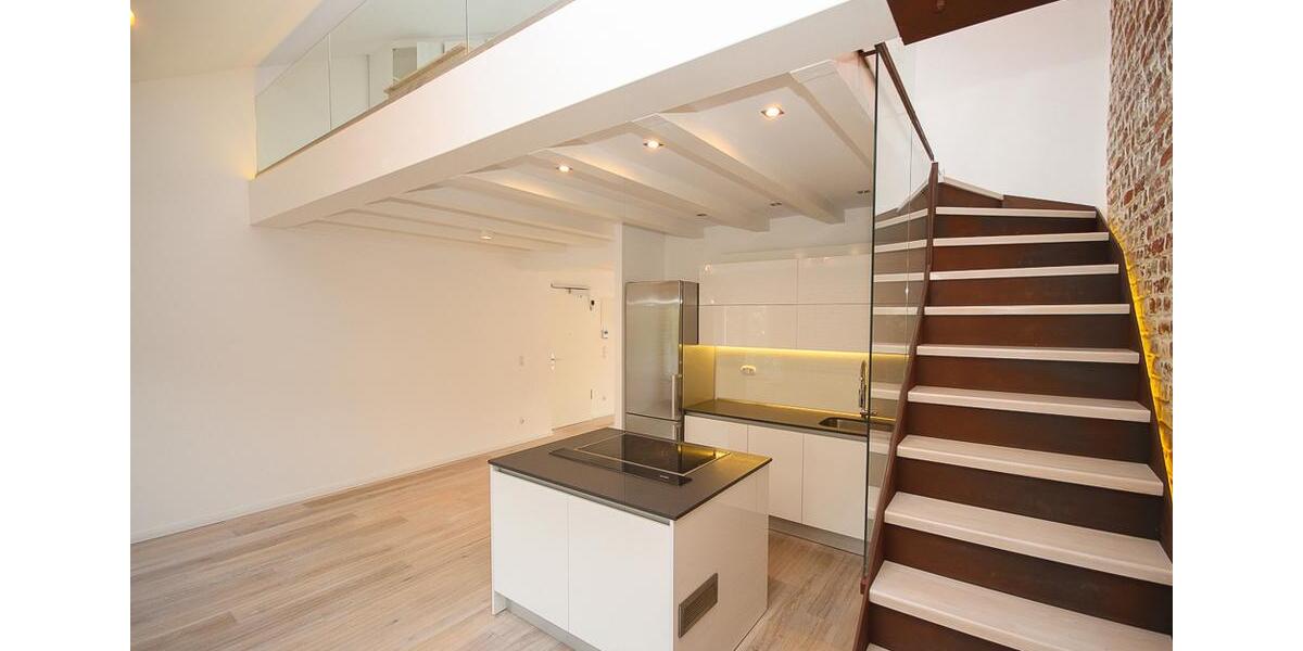 Dachgeschoßwohnung Düsseldorf Stadtbezirk 2 - 2 Zimmer, 89 m&sup2;, 1.700&euro; | Angebot:24889835