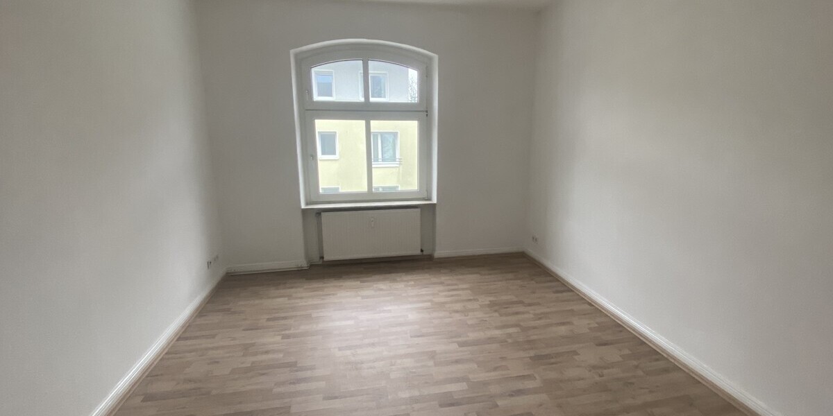 Schöne lichtdurchflutete Wohnung mit separatem Mansardenzimmer! - Etagenwohnung Remscheid Gemarkung Bergisch Born | Angebot:27194878