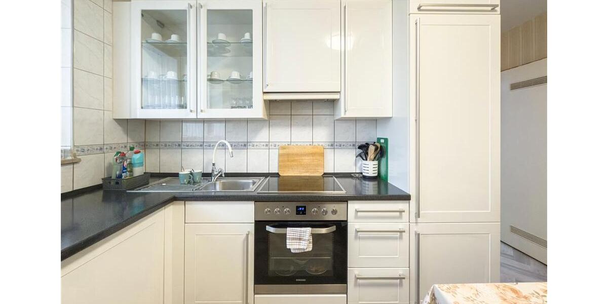 Etagenwohnung Neuss - 3 Zimmer, 70 m&sup2;, 1.050&euro; | Angebot:26039561