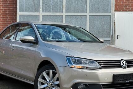 VW Jetta 50.950 km 12.900 &euro; Oberhausen 46049