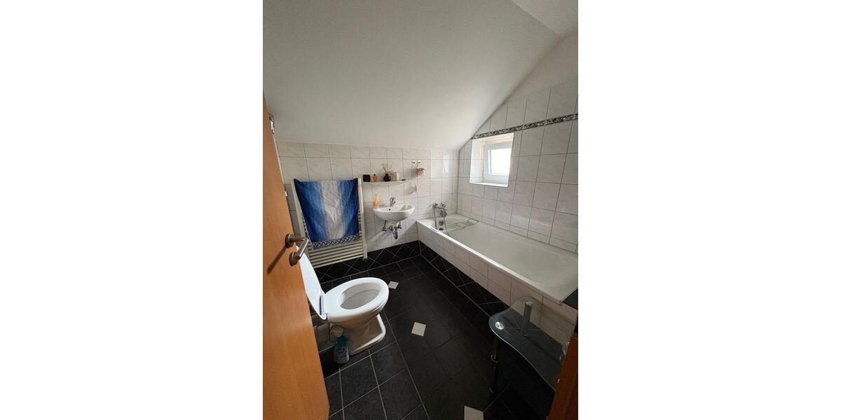 Dachgeschoßwohnung Hagen Hagen-Nord - 5 Zimmer, 120 m&sup2;, 900&euro; | Angebot:25146288