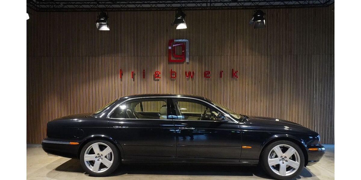 Jaguar XJR 48.500 km 39.941 &euro; Duisburg 47228