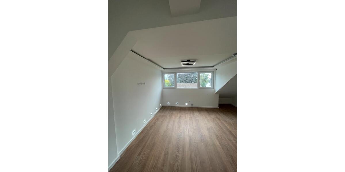 Reihenhaus Wuppertal Gemarkung Vohwinkel - 10 Zimmer, 192 m&sup2;, 650.000&euro; | Angebot:27537267